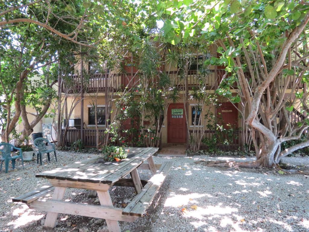 Ed & Ellen'S Lodgings Key Largo Motel Exterior foto